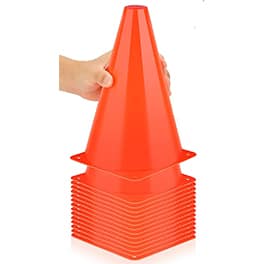 cono plastico de entrenamiento